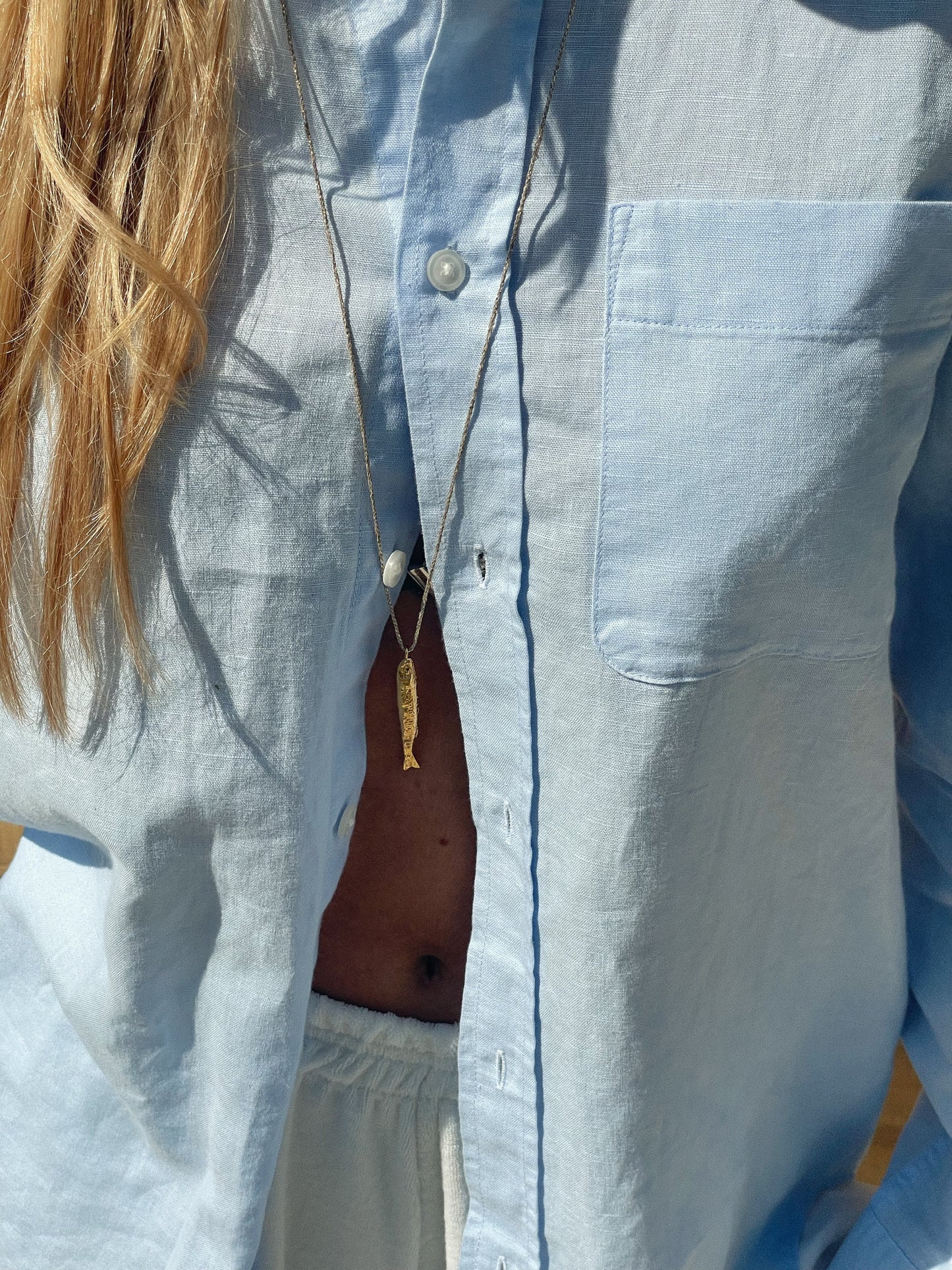 Golden catch necklace